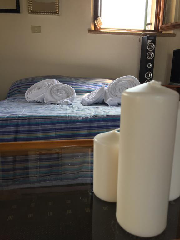 Welcome Traveller Merlo Nero Apartments Garda  Luaran gambar