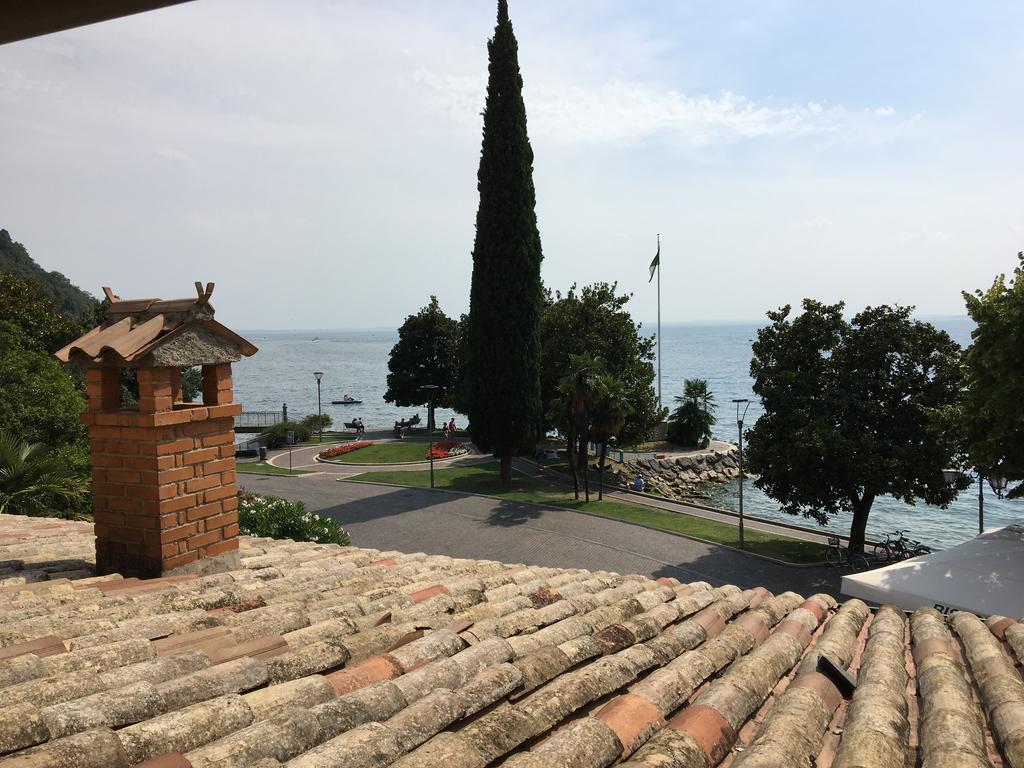 Welcome Traveller Merlo Nero Apartments Garda  Luaran gambar