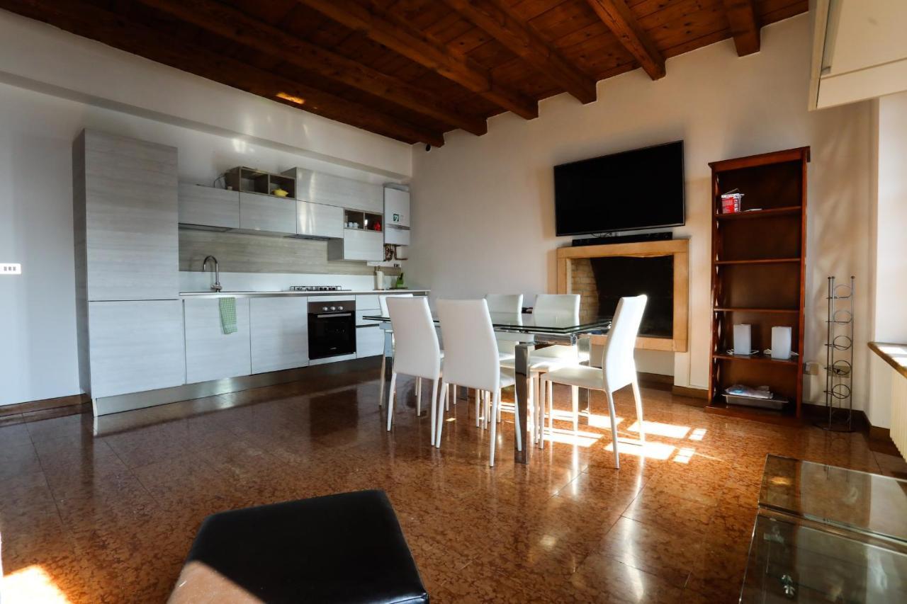 Welcome Traveller Merlo Nero Apartments Garda  Luaran gambar